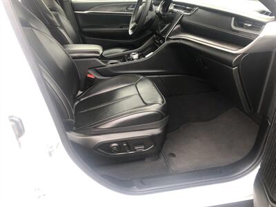 2024 Jeep Grand Cherokee L Limited   - Photo 20 - Owatonna, MN 55060