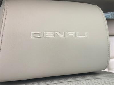 2019 GMC Yukon Denali   - Photo 32 - Owatonna, MN 55060
