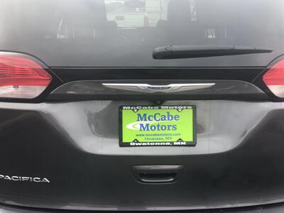 2019 Chrysler Pacifica Touring L   - Photo 7 - Owatonna, MN 55060