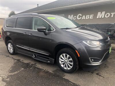 2019 Chrysler Pacifica Touring L Minivan