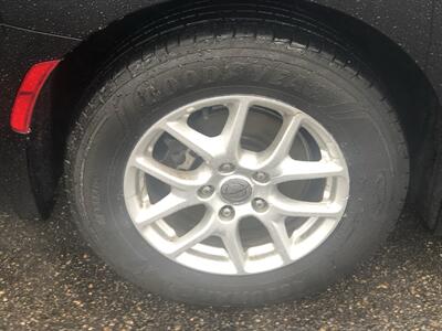 2022 Chrysler Voyager LX   - Photo 9 - Owatonna, MN 55060