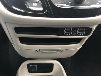 2022 Chrysler Voyager LX   - Photo 23 - Owatonna, MN 55060