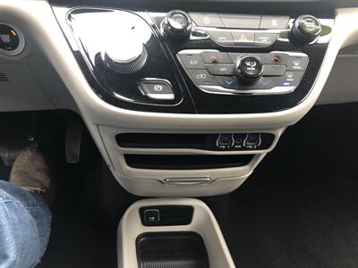 2022 Chrysler Voyager LX   - Photo 22 - Owatonna, MN 55060