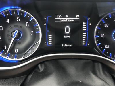 2022 Chrysler Voyager LX   - Photo 19 - Owatonna, MN 55060