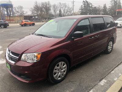 2019 Dodge Grand Caravan SE Plus   - Photo 5 - Owatonna, MN 55060