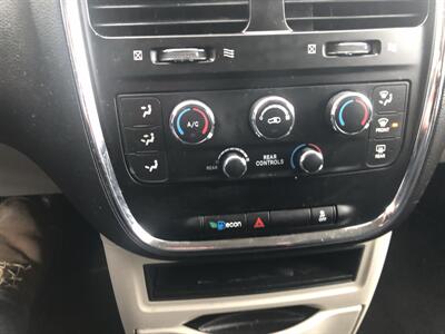 2019 Dodge Grand Caravan SE Plus   - Photo 19 - Owatonna, MN 55060