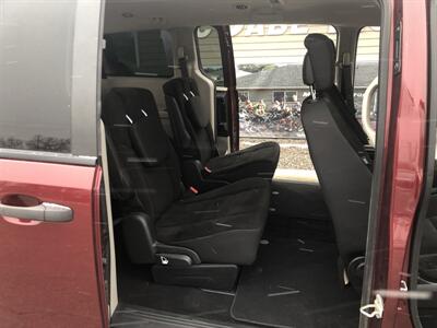 2019 Dodge Grand Caravan SE Plus   - Photo 13 - Owatonna, MN 55060