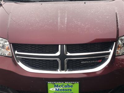 2019 Dodge Grand Caravan SE Plus   - Photo 4 - Owatonna, MN 55060