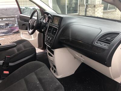 2019 Dodge Grand Caravan SE Plus   - Photo 15 - Owatonna, MN 55060