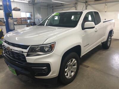 2022 Chevrolet Colorado LT   - Photo 3 - Owatonna, MN 55060