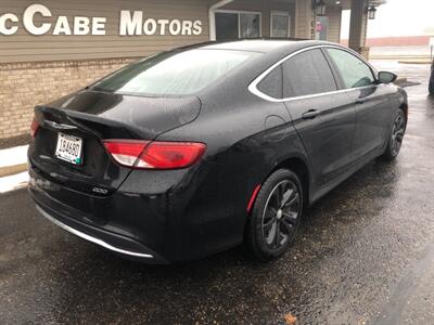 2015 Chrysler 200 Limited   - Photo 8 - Owatonna, MN 55060