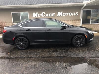 2015 Chrysler 200 Limited   - Photo 1 - Owatonna, MN 55060