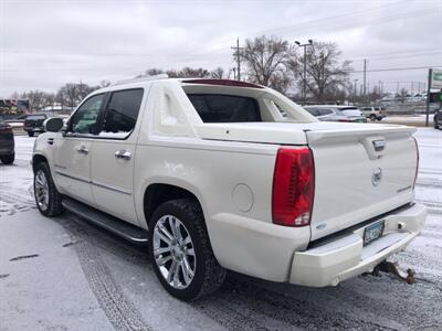 2012 Cadillac Escalade EXT Luxury   - Photo 6 - Owatonna, MN 55060