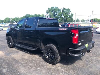 2019 Chevrolet Silverado 1500 LT Trail Boss   - Photo 8 - Owatonna, MN 55060