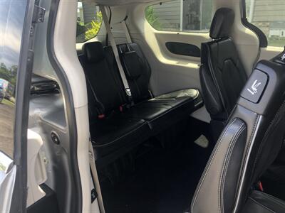 2018 Chrysler Pacifica Limited   - Photo 19 - Owatonna, MN 55060