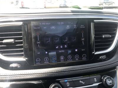 2018 Chrysler Pacifica Limited   - Photo 35 - Owatonna, MN 55060