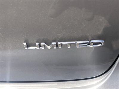 2018 Chrysler Pacifica Limited   - Photo 10 - Owatonna, MN 55060