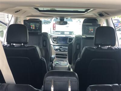 2018 Chrysler Pacifica Limited   - Photo 30 - Owatonna, MN 55060