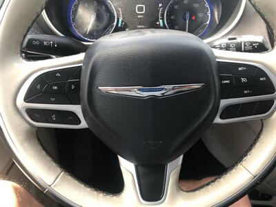 2018 Chrysler Pacifica Limited   - Photo 45 - Owatonna, MN 55060