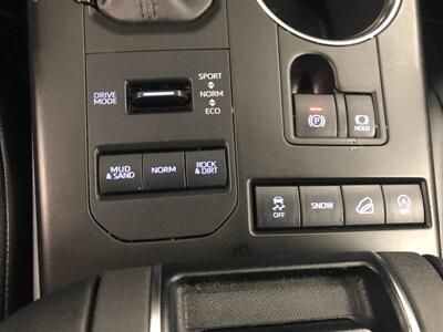 2020 Toyota Highlander XLE   - Photo 28 - Owatonna, MN 55060