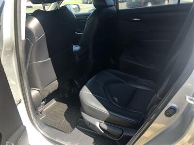 2020 Toyota Highlander XLE   - Photo 13 - Owatonna, MN 55060