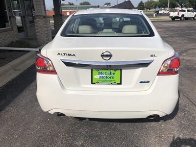 2013 Nissan Altima 2.5 SL   - Photo 7 - Owatonna, MN 55060