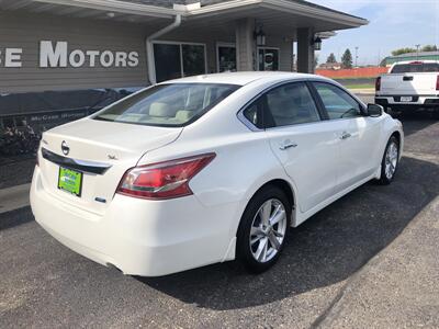 2013 Nissan Altima 2.5 SL   - Photo 9 - Owatonna, MN 55060