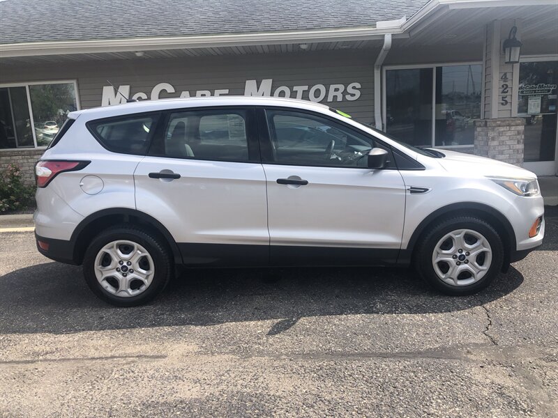 2018 Ford Escape S   - Photo 1 - Owatonna, MN 55060