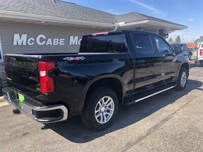 2021 Chevrolet Silverado 1500 LT   - Photo 9 - Owatonna, MN 55060