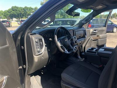 2021 Chevrolet Silverado 1500 LT   - Photo 21 - Owatonna, MN 55060