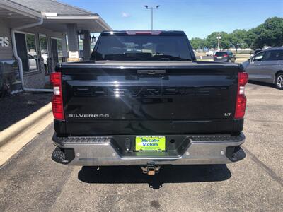 2021 Chevrolet Silverado 1500 LT   - Photo 7 - Owatonna, MN 55060