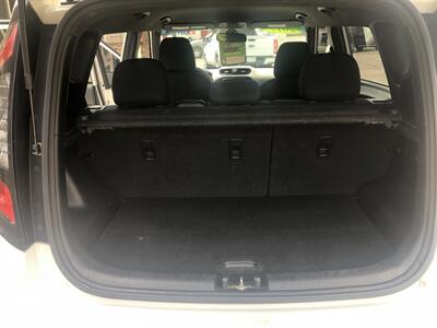 2017 Kia Soul +   - Photo 18 - Owatonna, MN 55060