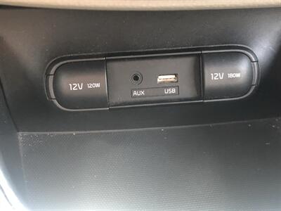 2017 Kia Soul +   - Photo 30 - Owatonna, MN 55060