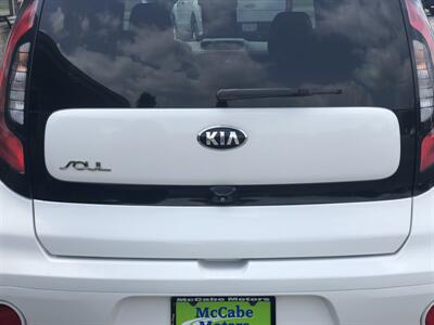 2017 Kia Soul +   - Photo 8 - Owatonna, MN 55060
