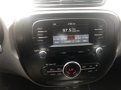 2017 Kia Soul +   - Photo 28 - Owatonna, MN 55060