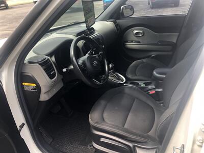 2017 Kia Soul +   - Photo 14 - Owatonna, MN 55060