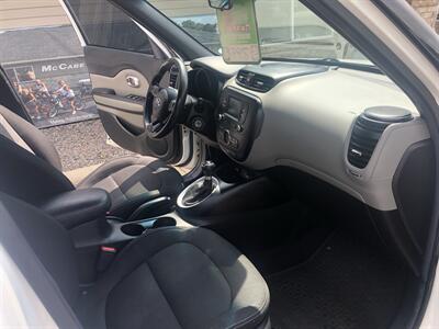 2017 Kia Soul +   - Photo 20 - Owatonna, MN 55060