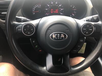 2017 Kia Soul +   - Photo 33 - Owatonna, MN 55060