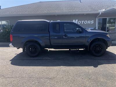 2015 Nissan Frontier SV V6   - Photo 1 - Owatonna, MN 55060