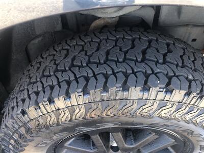 2015 Nissan Frontier SV V6   - Photo 12 - Owatonna, MN 55060