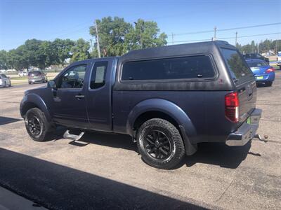 2015 Nissan Frontier SV V6   - Photo 6 - Owatonna, MN 55060