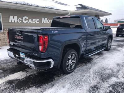 2021 GMC Sierra 1500 SLE   - Photo 9 - Owatonna, MN 55060