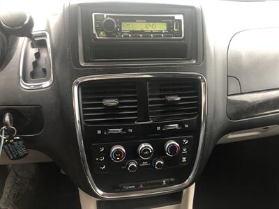 2016 Dodge Grand Caravan SXT   - Photo 19 - Owatonna, MN 55060