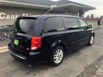2016 Dodge Grand Caravan SXT   - Photo 9 - Owatonna, MN 55060
