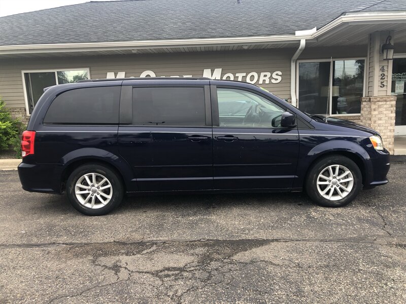 2016 Dodge Grand Caravan SXT   - Photo 1 - Owatonna, MN 55060