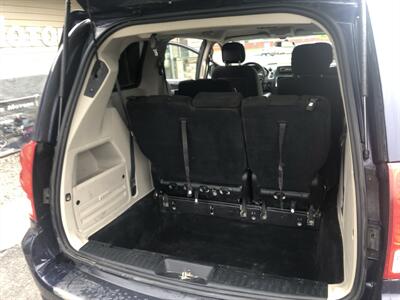 2016 Dodge Grand Caravan SXT   - Photo 13 - Owatonna, MN 55060
