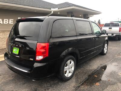 2017 Dodge Grand Caravan SE   - Photo 9 - Owatonna, MN 55060