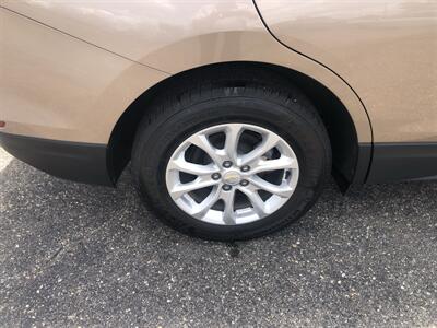 2018 Chevrolet Equinox LT   - Photo 9 - Owatonna, MN 55060