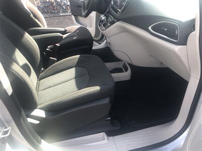 2024 Chrysler Voyager LX   - Photo 22 - Owatonna, MN 55060