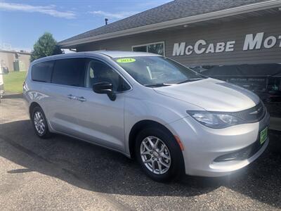 2024 Chrysler Voyager LX   - Photo 2 - Owatonna, MN 55060